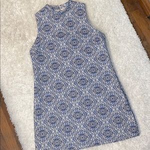 Patterned shift dress